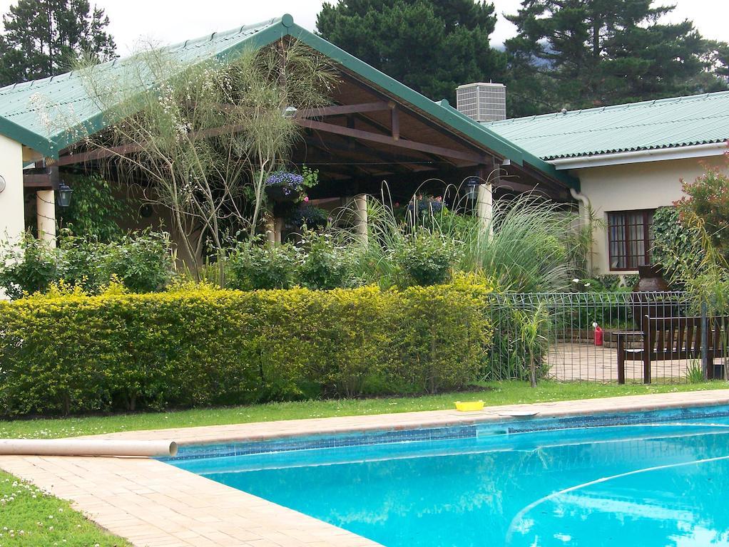 Pine Lodge Resort George Extérieur photo